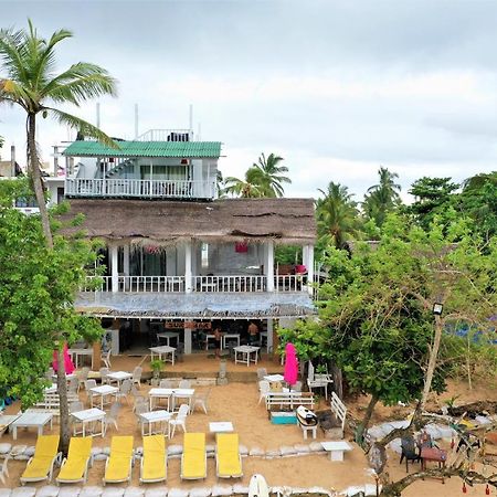 Surf Bar Mirissa Exterior photo